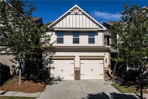 Townhouse For Sale - 3504 Castleberry Village Circle #36<br/> Cumming, GA 30040