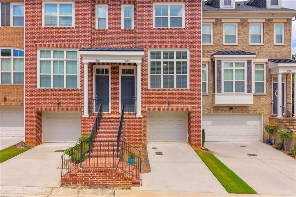 1582 Mosaic Way 1582