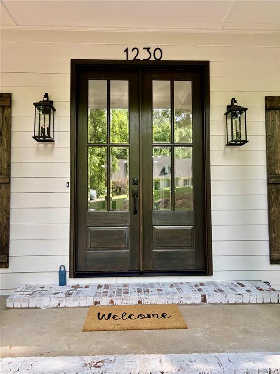 1230 Sunderland Court NE