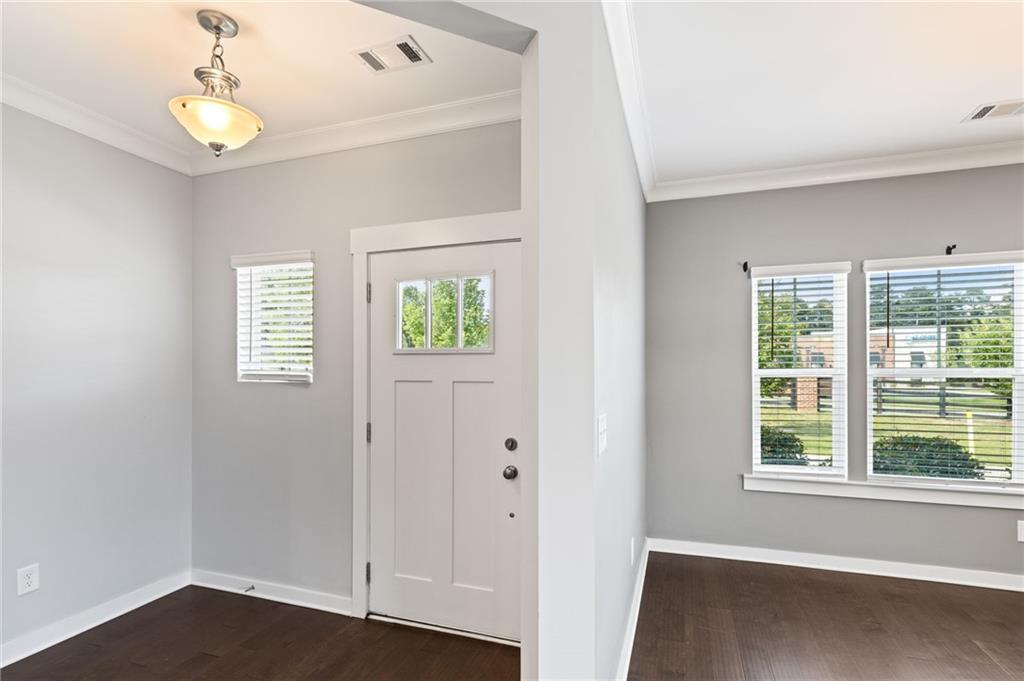 2487 Rathburn Circle