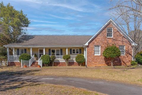 Homes For Sale - 101 E Macedonia Church Road<br/> Oxford, GA 30054