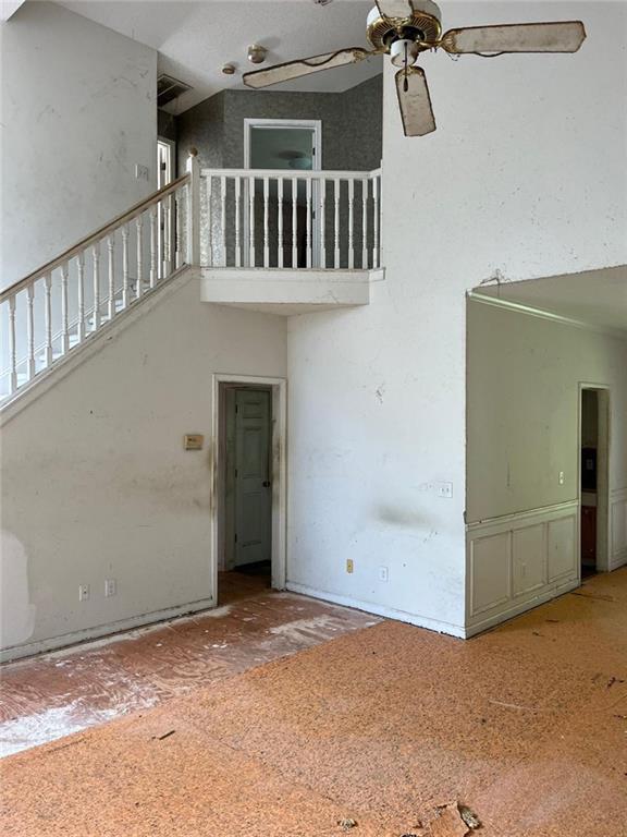 1057 Soaring Way NE