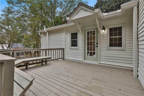 A home in Fairburn