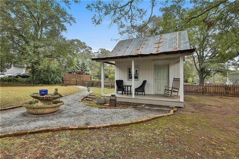 A home in Fairburn