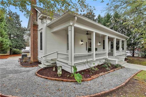 A home in Fairburn