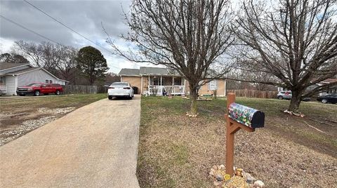 76 Russell Lane Dallas GA 30157