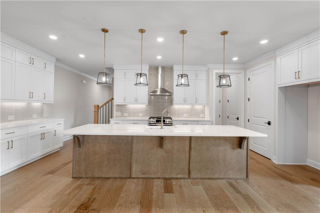 4701 Coleridge Court 425