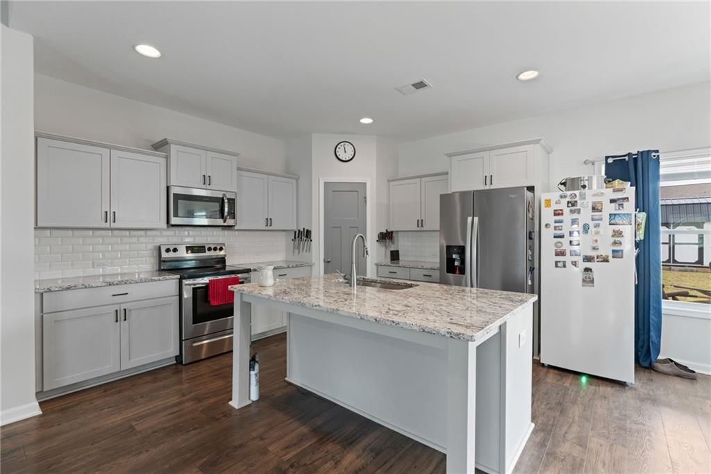 112 Springwood Drive
