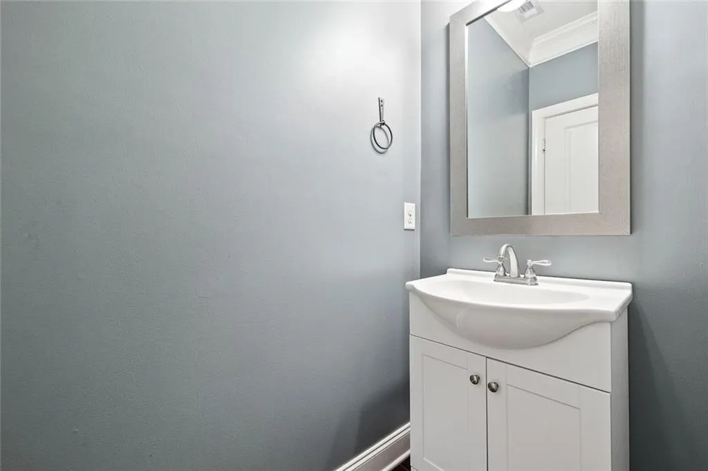 Roswell, Georgia 30076, United States, 4 Bedrooms Bedrooms, ,4 BathroomsBathrooms,Residential,Active,152510