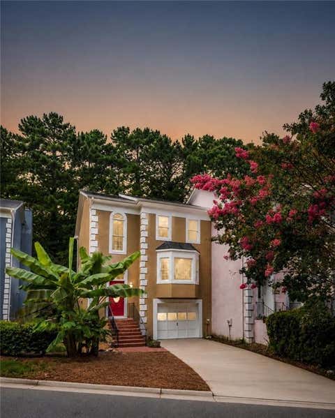 Townhouse For Sale - 3740 E Bay Street<br/> Gwinnett County, Duluth, GA 30096