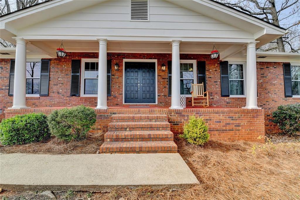 2121 ELYSIAN Circle