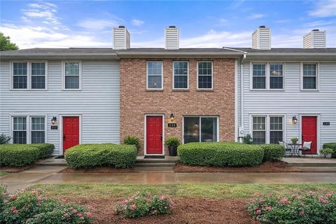 Photo of 218 MILL CREEK Place, Roswell, GA 30076 (MLS # 7744099)