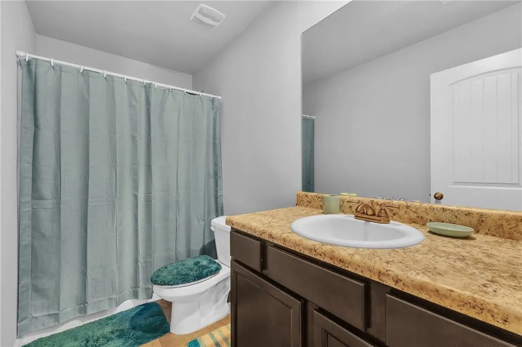 Hampton, Georgia 30228, United States, 4 Bedrooms Bedrooms, ,3 BathroomsBathrooms,Residential,Active,201214