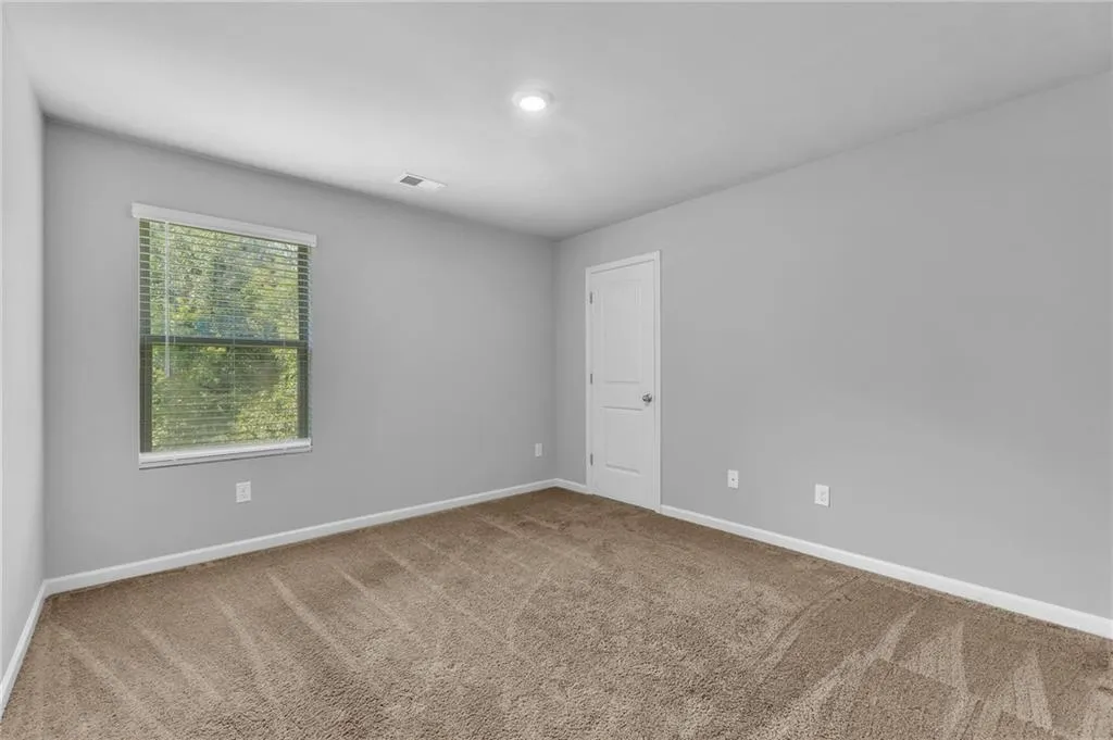 Hampton, Georgia 30228, United States, 4 Bedrooms Bedrooms, ,3 BathroomsBathrooms,Residential,Active,201214