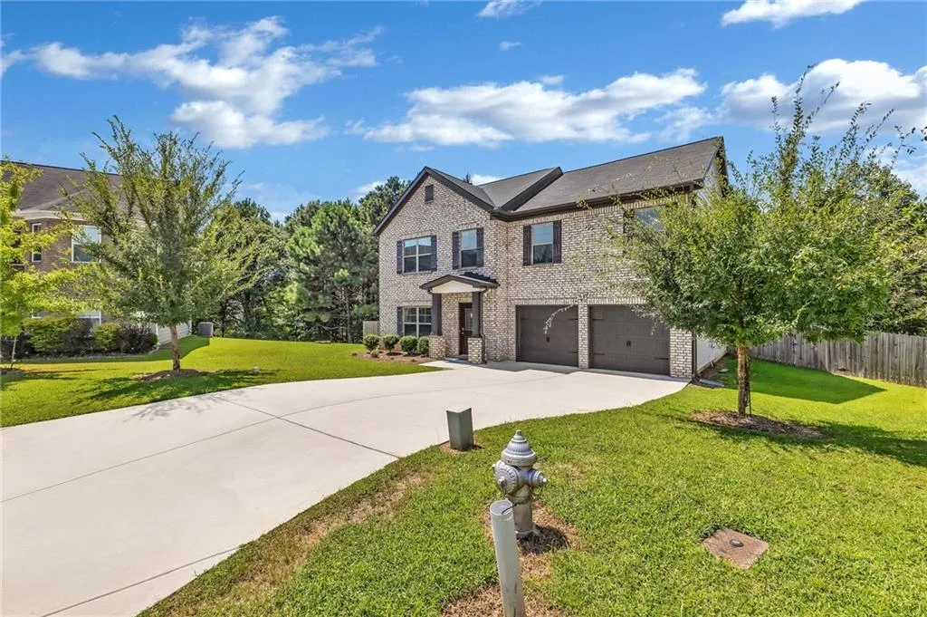 Hampton, Georgia 30228, United States, 4 Bedrooms Bedrooms, ,3 BathroomsBathrooms,Residential,Active,201214