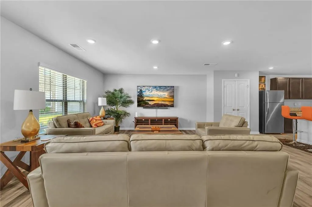 Hampton, Georgia 30228, United States, 4 Bedrooms Bedrooms, ,3 BathroomsBathrooms,Residential,Active,201214