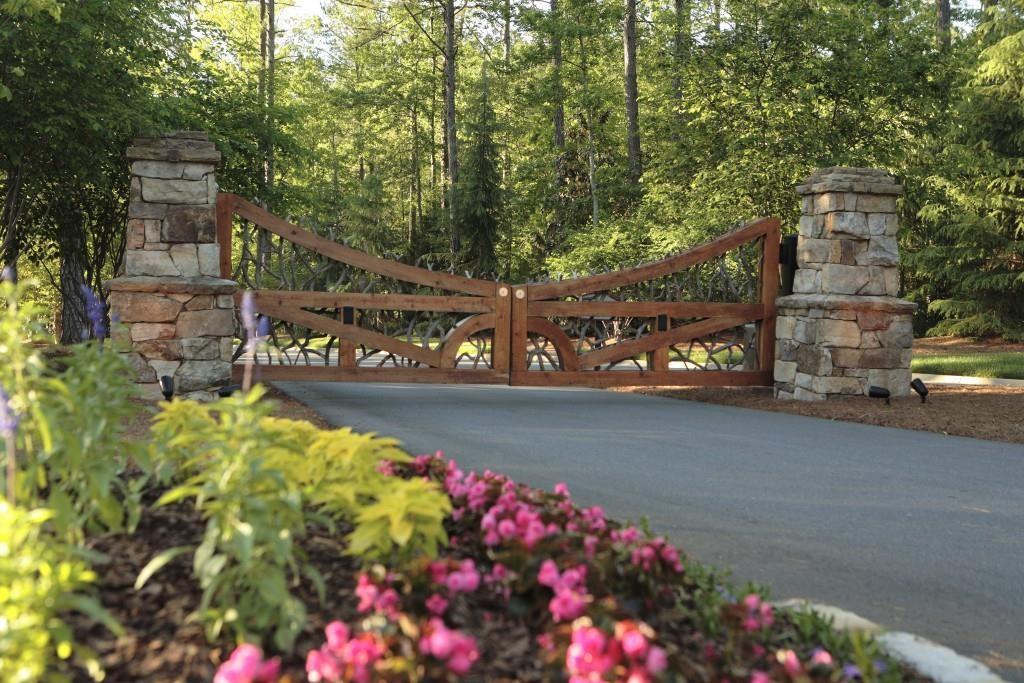 811 Woodvale Point, Suwanee, Georgia image 2