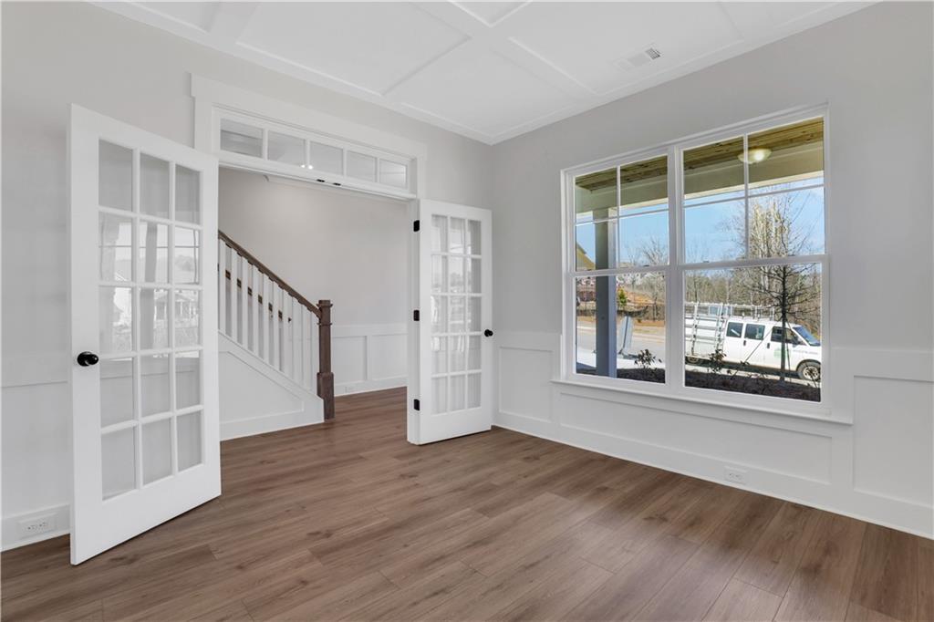 6775 Cambridge Drive, Flowery Branch, Georgia image 6