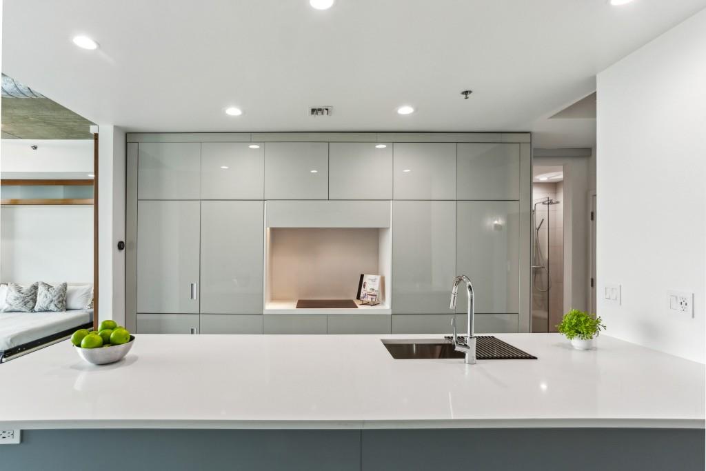 943 Peachtree Street NE 1515