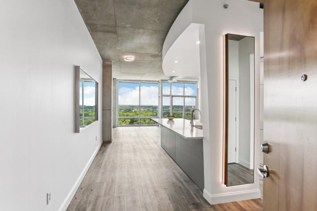943 Peachtree Street NE 1515