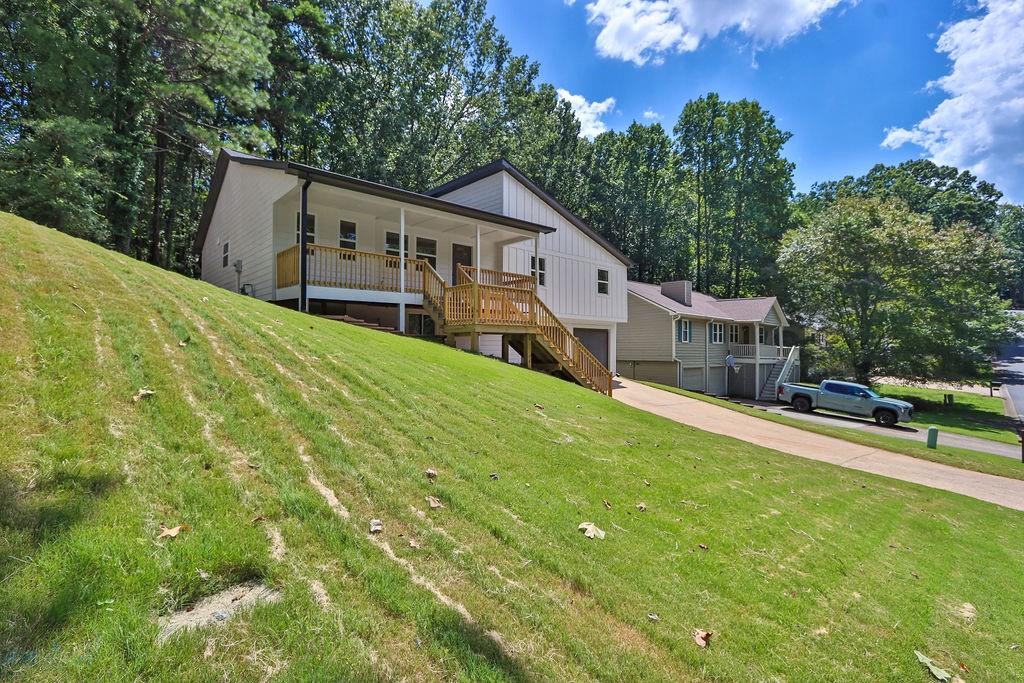 2768 Hawk Trace Court NE