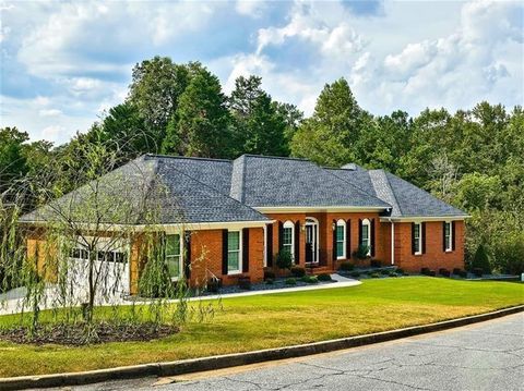 950 Heritage Hills Decatur GA 30033