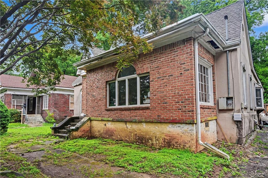 425 Page Avenue NE