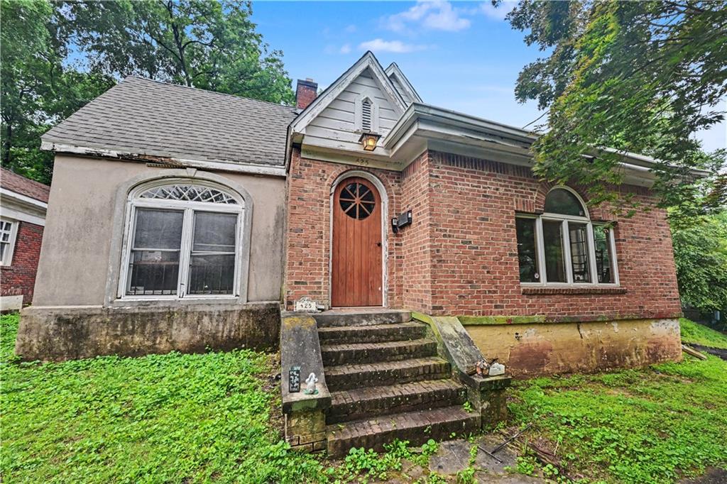 425 Page Avenue NE