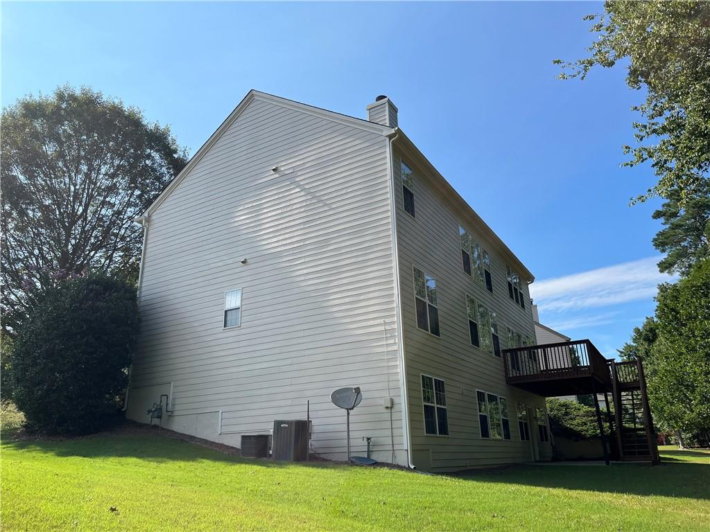 555 Midhurst Place