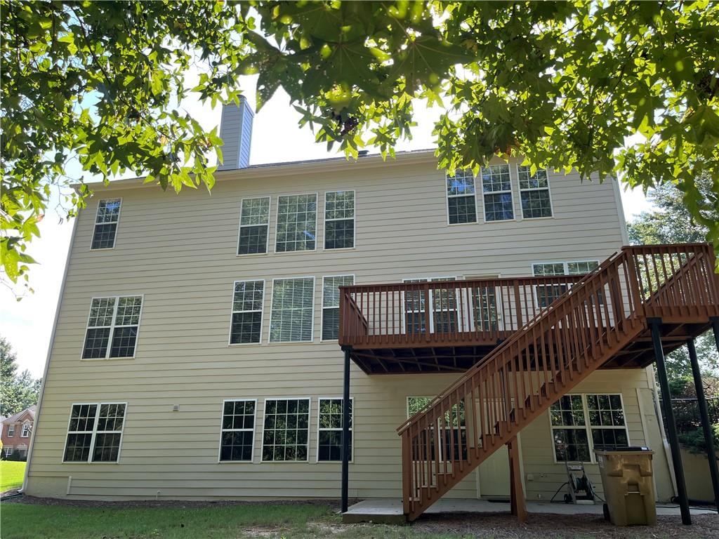 555 Midhurst Place