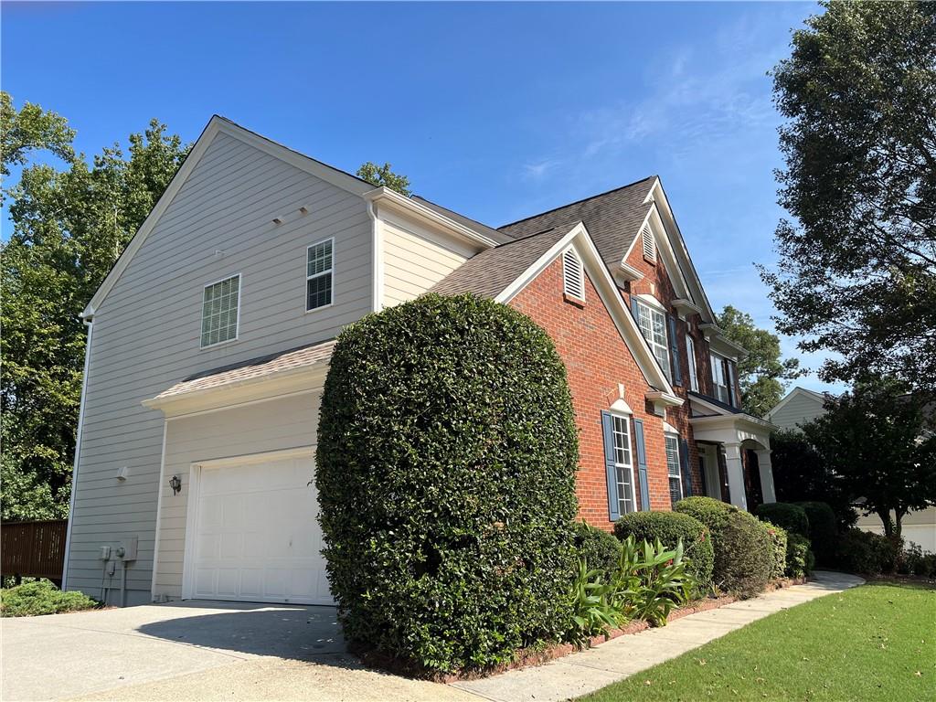 555 Midhurst Place