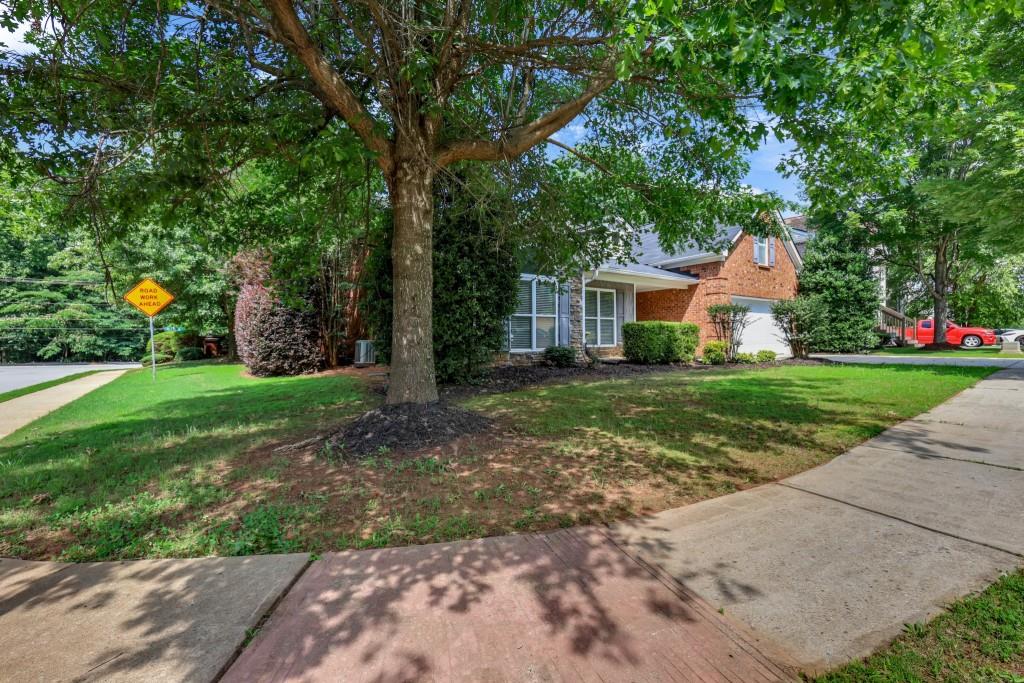 1906 Peach Shoals Circle