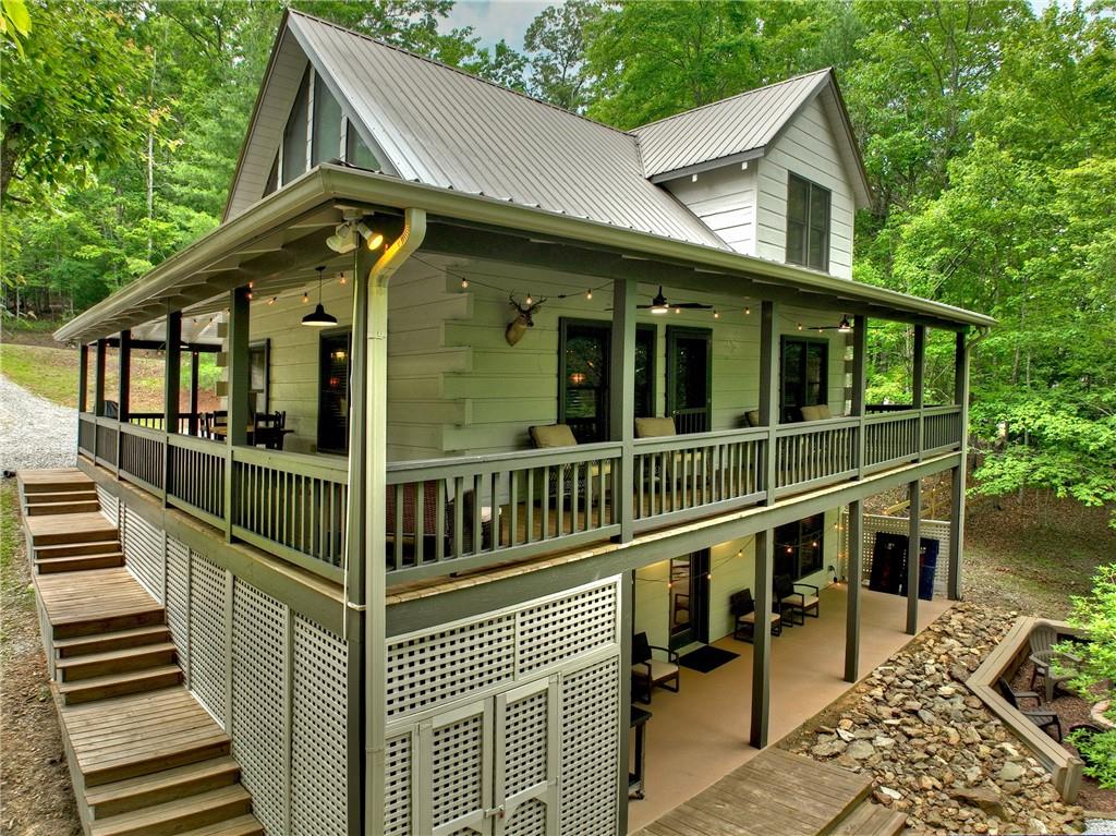 100 Black Oaks Road