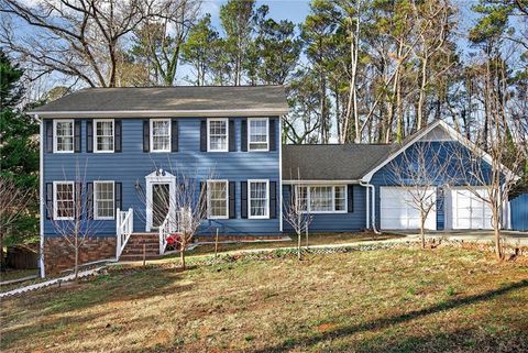 Homes For Sale - 4673 Arrowhead Trail<br/> Lilburn, GA 30047