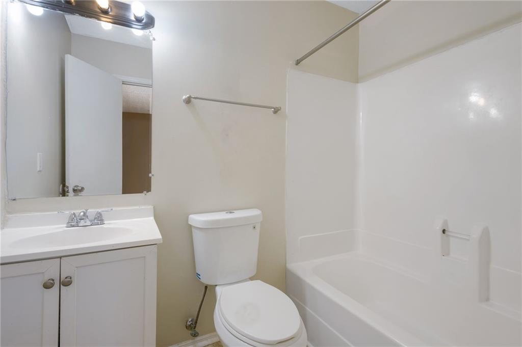 1124 Brandon Hill Way, Jonesboro, Georgia image 24