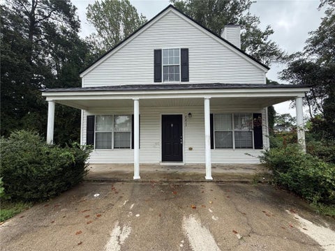 Homes For Sale - 6413 Guinness Court<br/> Union City, GA 30291