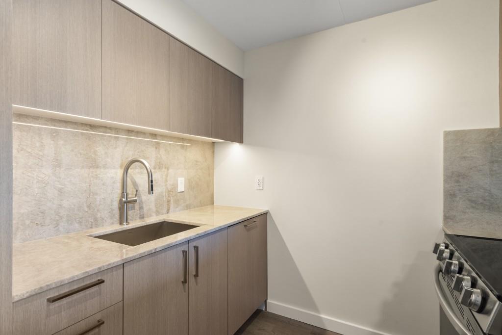 2460 Peachtree Road NE 903