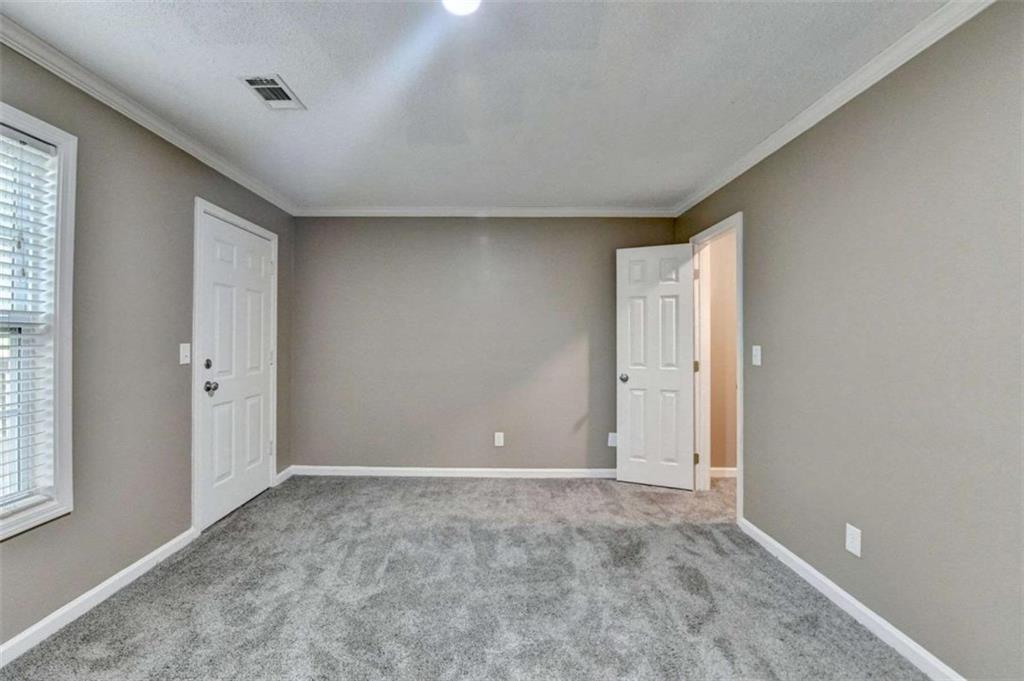 2025 Emerald Pointe Drive, Winder, Georgia image 27