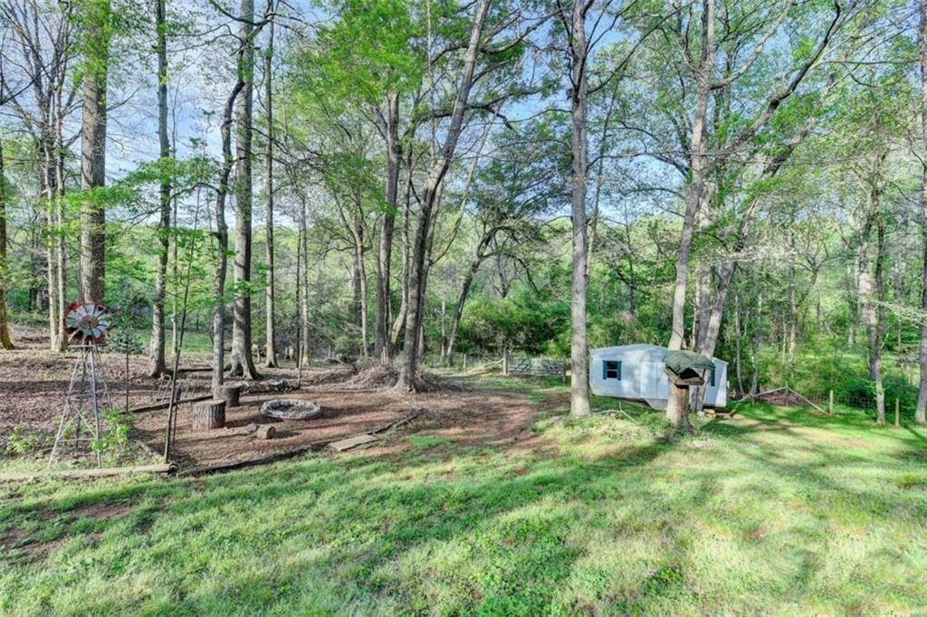 2025 Emerald Pointe Drive, Winder, Georgia image 45