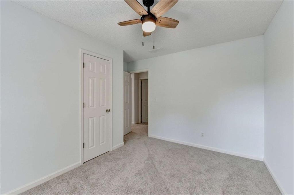 2025 Emerald Pointe Drive, Winder, Georgia image 33