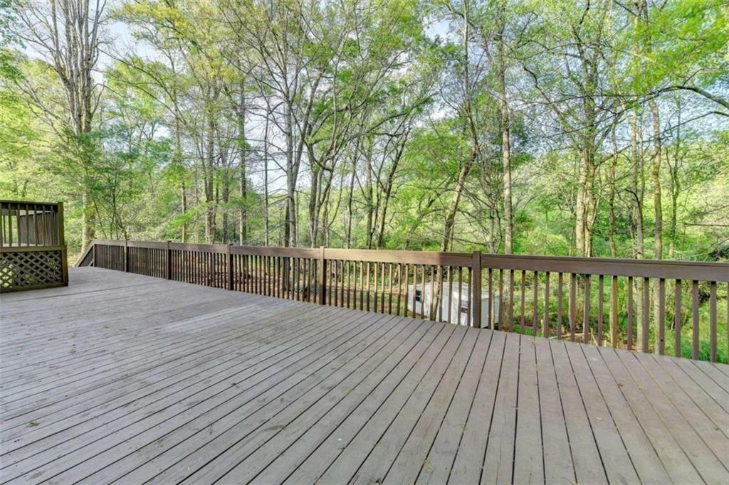 2025 Emerald Pointe Drive, Winder, Georgia image 39