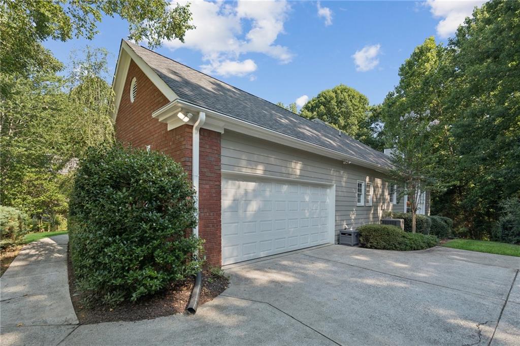 4582 Fairecroft Terrace