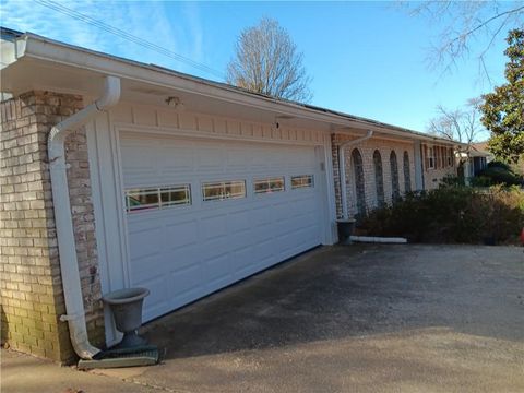 A home in Dunwoody