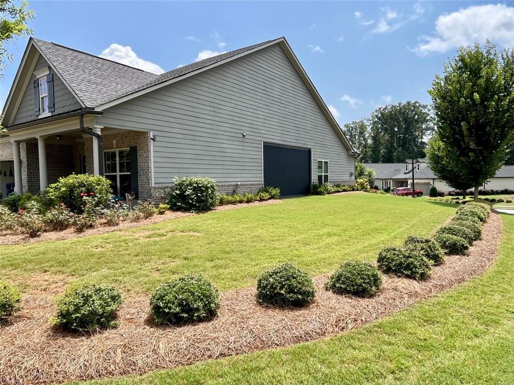 310 ELLINGTON Drive