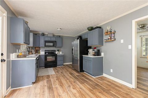 A home in Hiram
