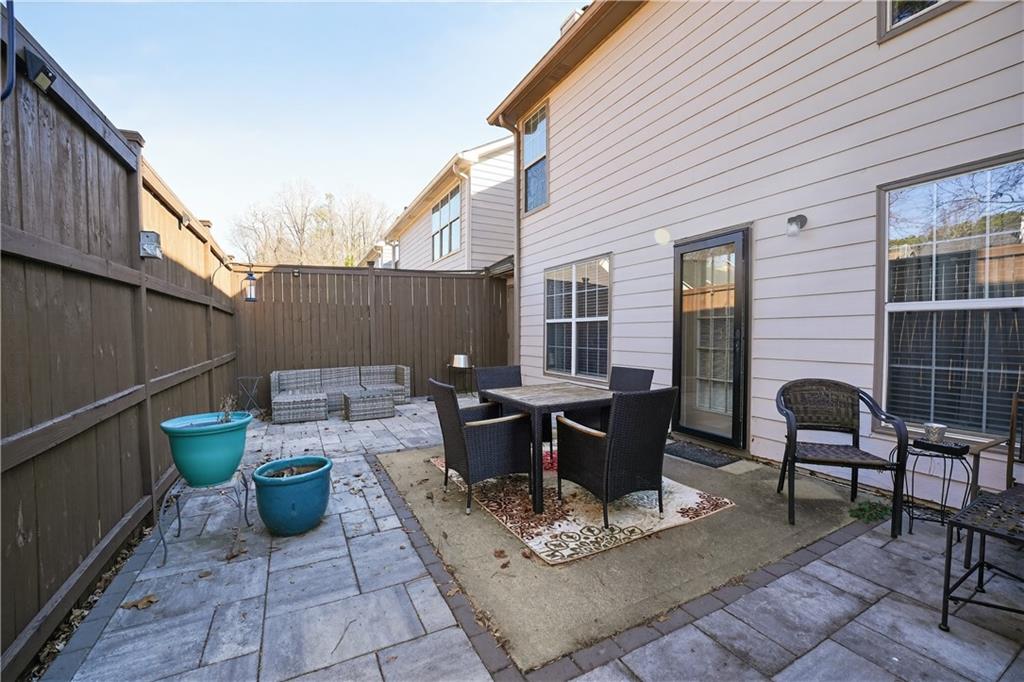 1405 Gates Circle SE