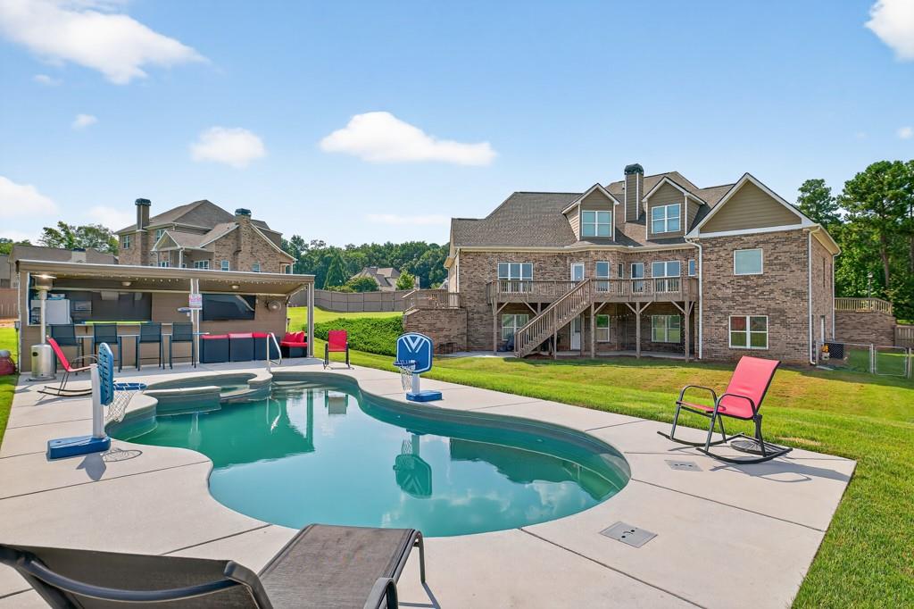 2112 Meadowood Cove