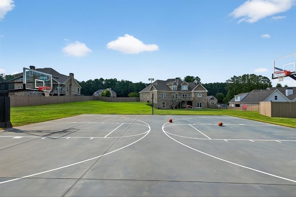 2112 Meadowood Cove