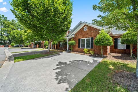 Photo of 612 Manor Way, Cartersville, GA 30120 (MLS # 7819873)