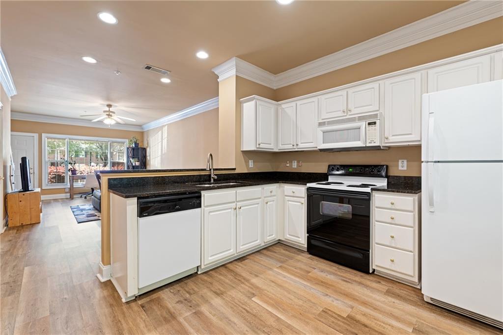 101 Wood Lake Drive #307, Athens, Georgia image 6